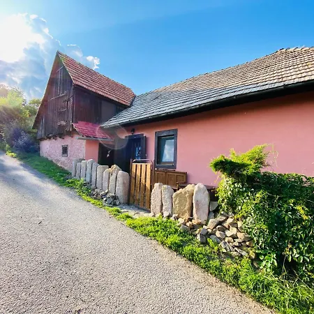 Libling Ruzovy Country house *