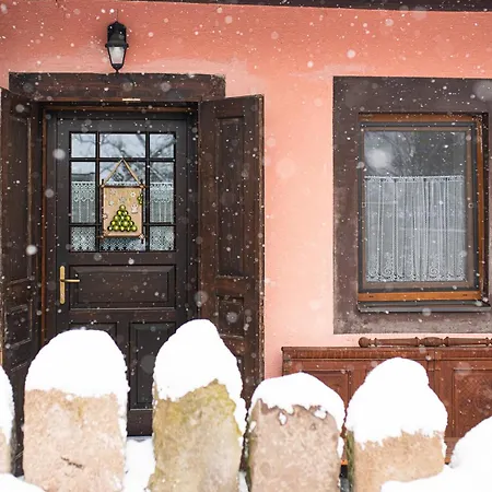 Libling Ruzovy * Banska Stiavnica